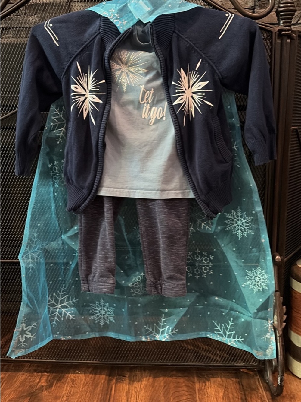 Disney Frozen Elsa 4-Piece Outfit Set